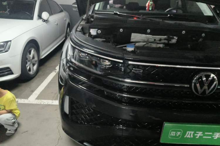 Used Volkswagen Tavendor 2023 380TSI Four-Wheel Drive R-Line Cruise Edition Right Front Headlight
