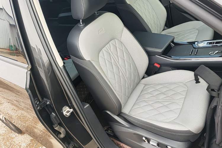 Used Volkswagen Tavendor 2023 380TSI Four-Wheel Drive R-Line Cruise Edition Right Front Seat