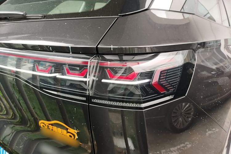 Used Volkswagen Tavendor 2023 380TSI Four-Wheel Drive R-Line Cruise Edition Right Rear Taillight