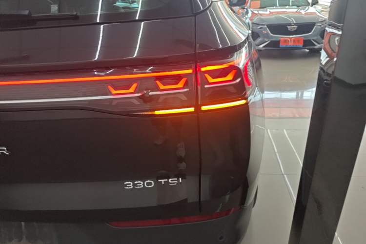Used Volkswagen Tavendor 2023 330TSI Luxury Touring Edition Right Rear Taillight