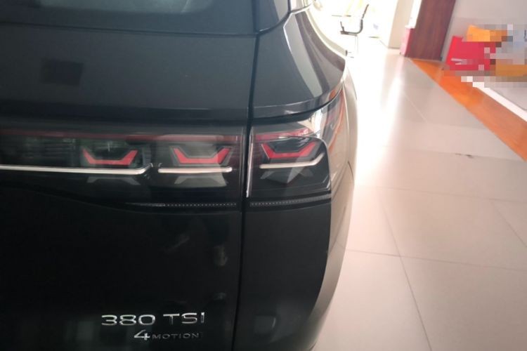 Used Volkswagen Tavendor 2023 380TSI Four-Wheel Drive R-Line Cruise Edition Right Rear Taillight