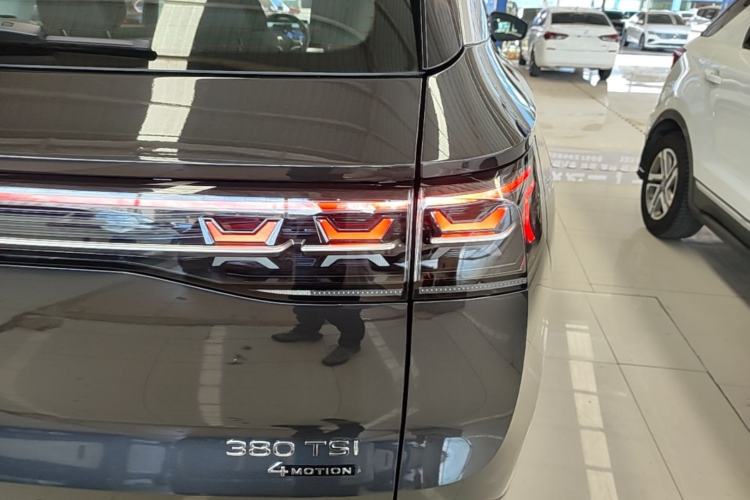 Used Volkswagen Tavendor 2023 380TSI Four-Wheel Drive R-Line Cruise Edition Right Rear Taillight