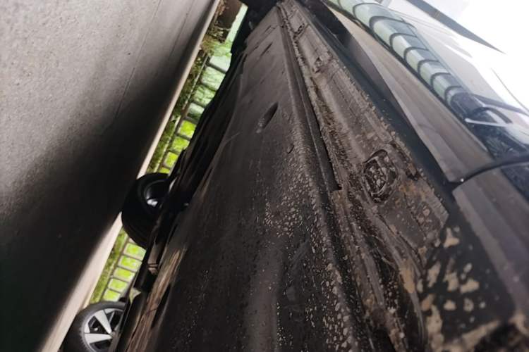 Used Volkswagen Tavendor 2023 380TSI Four-Wheel Drive R-Line Cruise Edition Right Side Sill