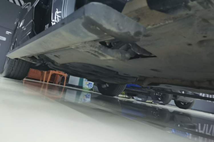 Used Volkswagen Tavendor 2023 380TSI Four-Wheel Drive R-Line Cruise Edition Right Side Sill