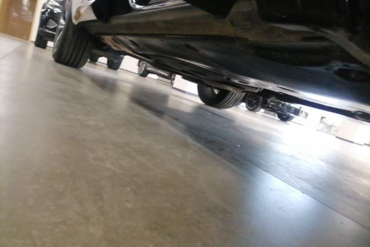 Used Volkswagen Tavendor 2023 380TSI Four-Wheel Drive R-Line Cruise Edition Right Side Sill