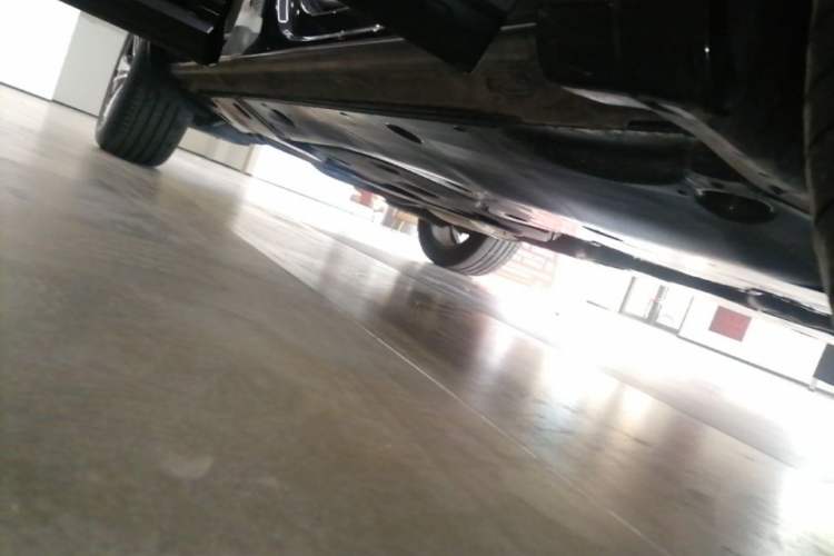 Used Volkswagen Tavendor 2023 380TSI Four-Wheel Drive R-Line Cruise Edition Right Side Sill