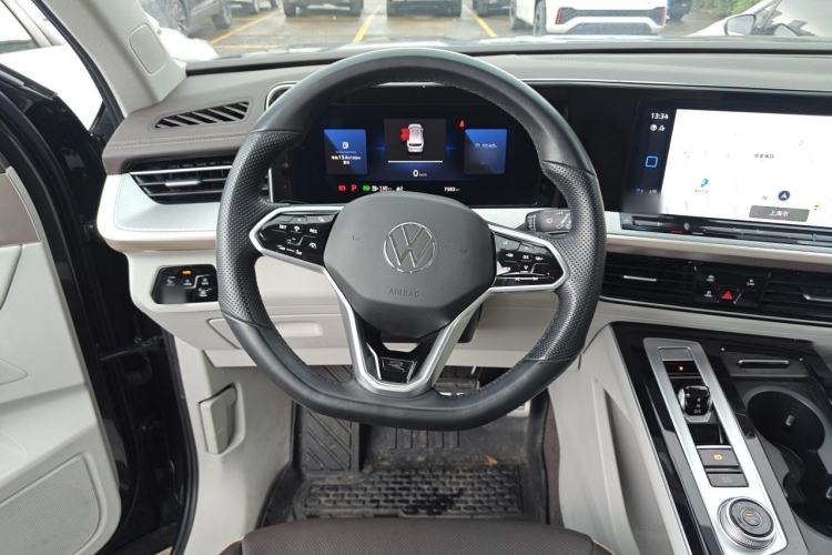 Used Volkswagen Tavendor 2023 380TSI Four-Wheel Drive R-Line Cruise Edition Steering Wheel
