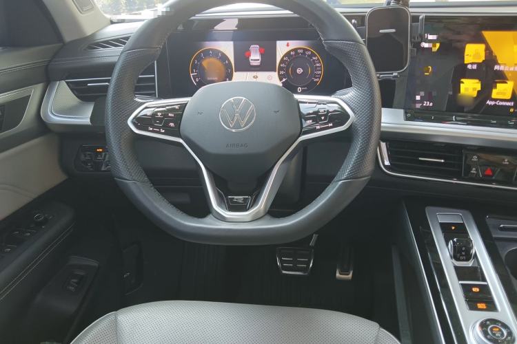 Used Volkswagen Tavendor 2023 380TSI Four-Wheel Drive R-Line First Edition Steering Wheel