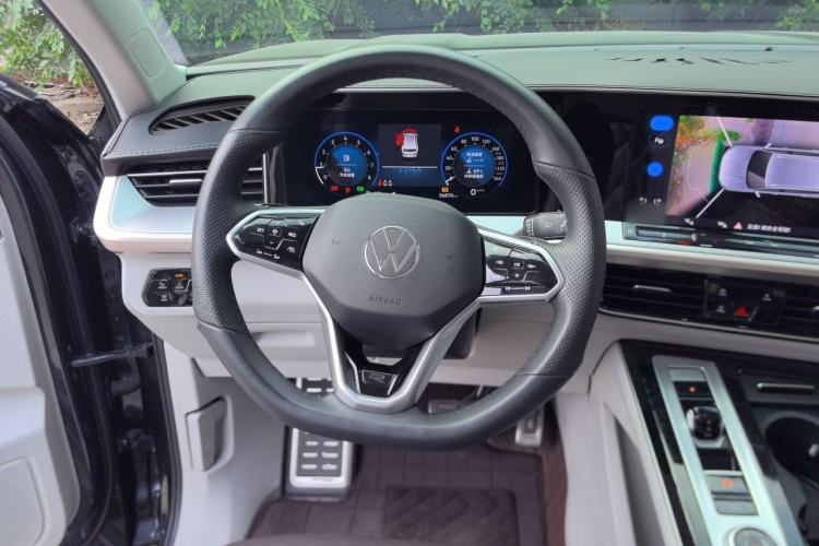 Used Volkswagen Tavendor 2023 380TSI Four-Wheel Drive R-Line Cruise Edition Steering Wheel