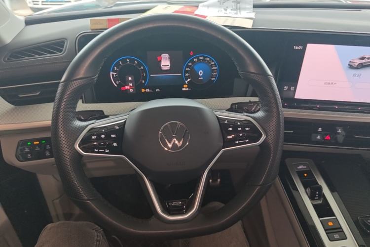Used Volkswagen Tavendor 2023 380TSI Four-Wheel Drive R-Line Cruise Edition Steering Wheel