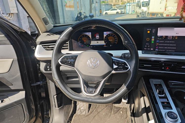 Used Volkswagen Tavendor 2023 380TSI Four-Wheel Drive R-Line First Edition Steering Wheel