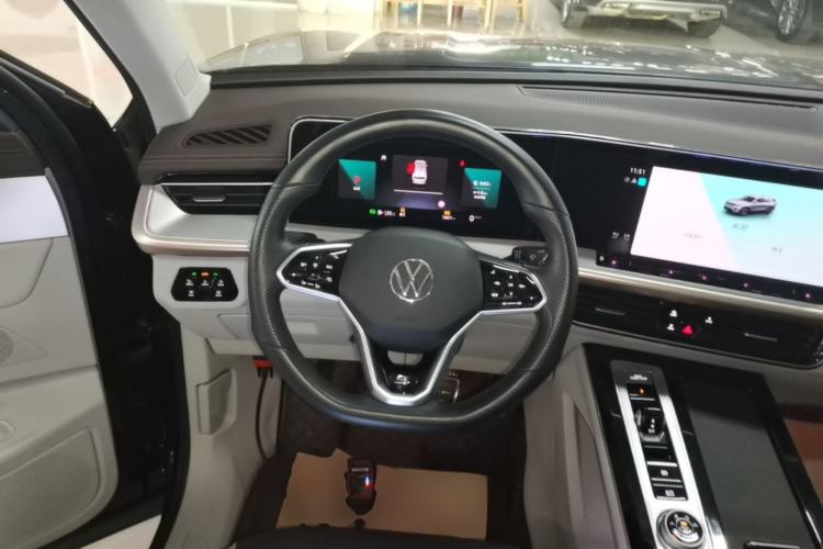 Used Volkswagen Tavendor 2023 380TSI Four-Wheel Drive R-Line Cruise Edition Steering Wheel
