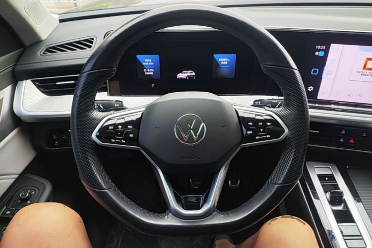 Used Volkswagen Tavendor 2023 380TSI Four-Wheel Drive R-Line Cruise Edition Steering Wheel