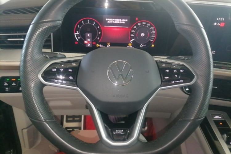 Used Volkswagen Tavendor 2023 380TSI Four-Wheel Drive R-Line Cruise Edition Steering Wheel