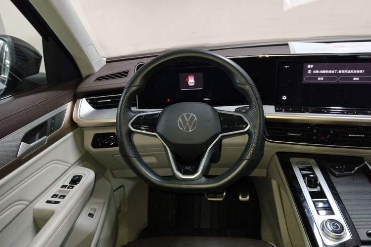 Used Volkswagen Tavendor 2023 380TSI Four-Wheel Drive R-Line Cruise Edition Steering Wheel