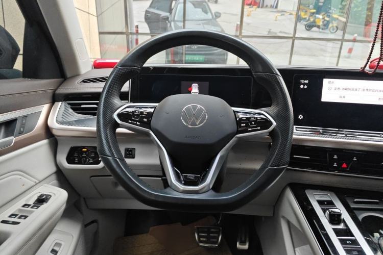 Used Volkswagen Tavendor 2023 380TSI Four-Wheel Drive R-Line Cruise Edition Steering Wheel