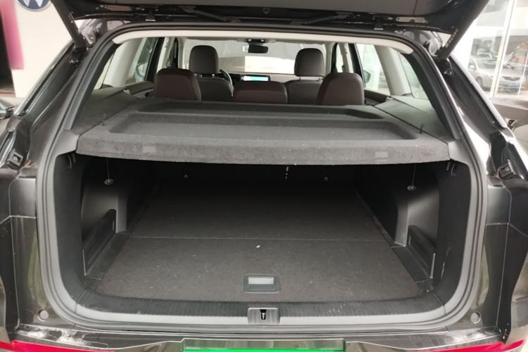 Used Volkswagen Tavendor 2023 380TSI Four-Wheel Drive R-Line Cruise Edition Trunk