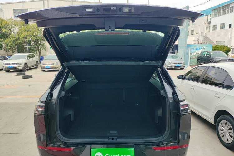Used Volkswagen Tavendor 2023 380TSI Four-Wheel Drive R-Line Cruise Edition Trunk