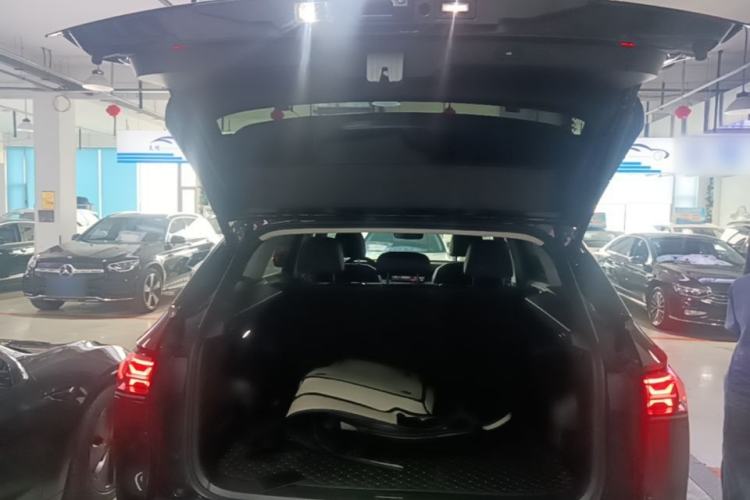 Used Volkswagen Tavendor 2023 330TSI Luxury Touring Edition Trunk