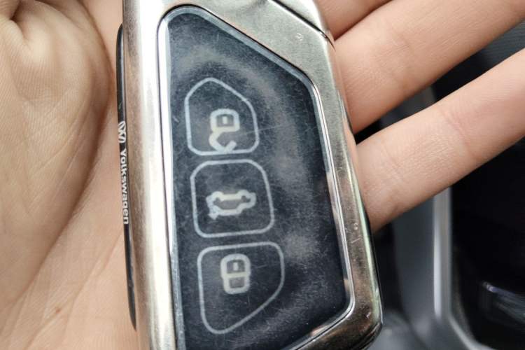 Used Volkswagen Tavendor 2023 380TSI Four-Wheel Drive R-Line Cruise Edition Vehicle Key