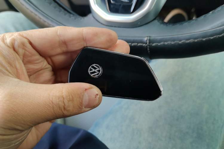 Used Volkswagen Tavendor 2023 380TSI Four-Wheel Drive R-Line Cruise Edition Vehicle Key