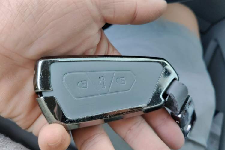 Used Volkswagen Tavendor 2023 380TSI Four-Wheel Drive R-Line Cruise Edition Vehicle Key