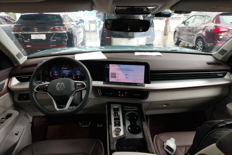 Used Volkswagen Tavendor 2023 380TSI Four-Wheel Drive R-Line First Edition Center Console