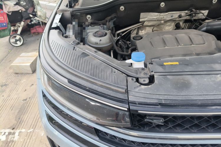 Used Volkswagen Tavendor 2023 380TSI Four-Wheel Drive R-Line Cruise Edition Engine Bay Right