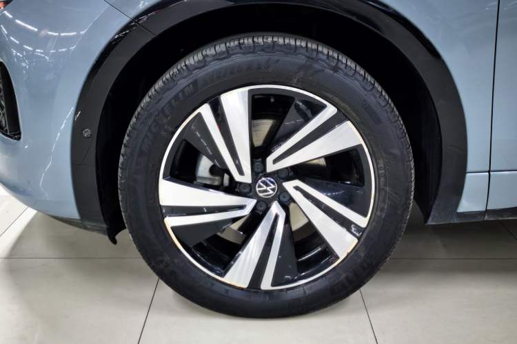Used Volkswagen Tavendor 2023 380TSI Four-Wheel Drive R-Line Cruise Edition Exterior 8