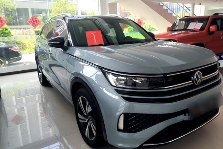 Used Volkswagen Tavendor 2023 380TSI Four-Wheel Drive R-Line Cruise Edition Front Right 45 Deg