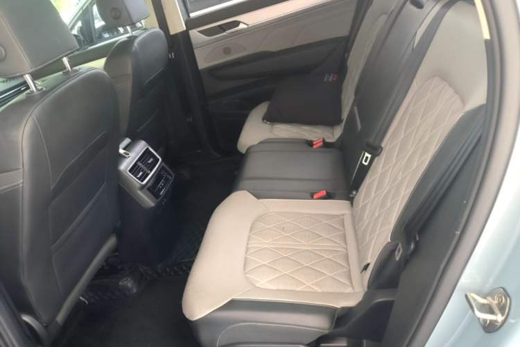 Used Volkswagen Tavendor 2023 380TSI Four-Wheel Drive R-Line Cruise Edition Left Rear Seat