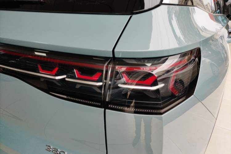 Used Volkswagen Tavendor 2023 380TSI Four-Wheel Drive R-Line First Edition Right Rear Taillight