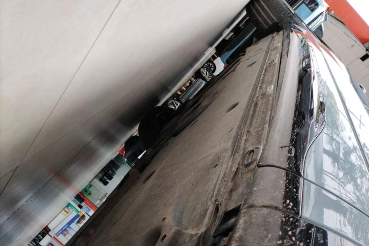 Used Volkswagen Tavendor 2023 380TSI Four-Wheel Drive R-Line First Edition Right Side Sill