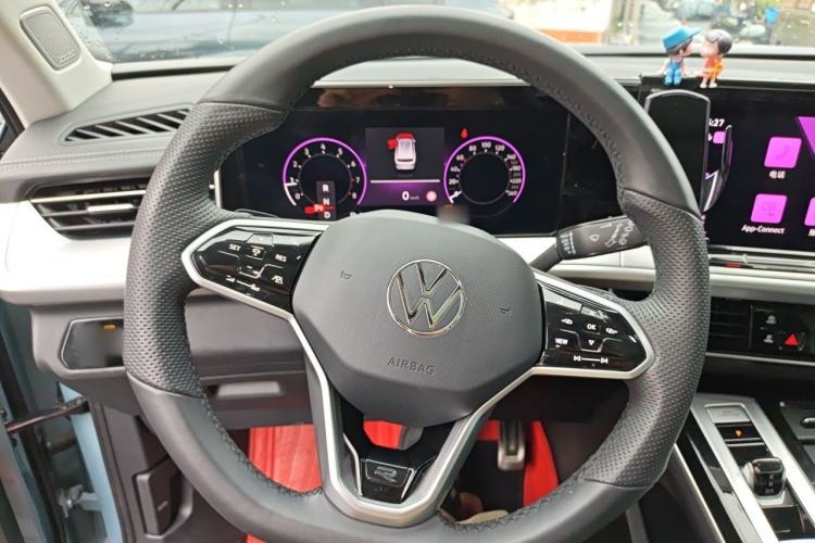 Used Volkswagen Tavendor 2023 380TSI All-Wheel Drive R-Line Journey Edition Steering Wheel
