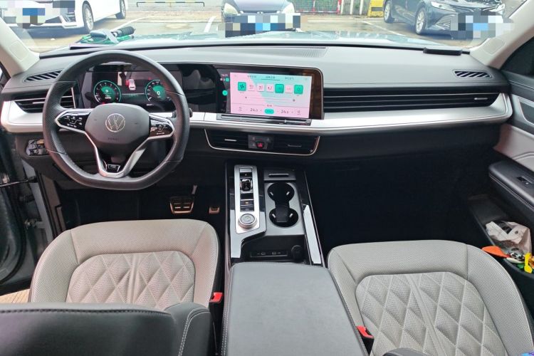 Used Volkswagen Tavendor 2023 380TSI Four-Wheel Drive R-Line Cruise Edition Center Console