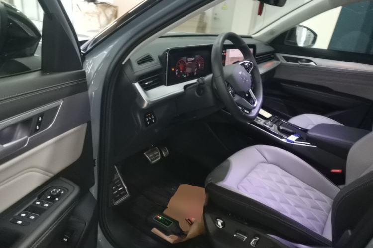 Used Volkswagen Tavendor 2023 380TSI Four-Wheel Drive R-Line Cruise Edition Driver Seat