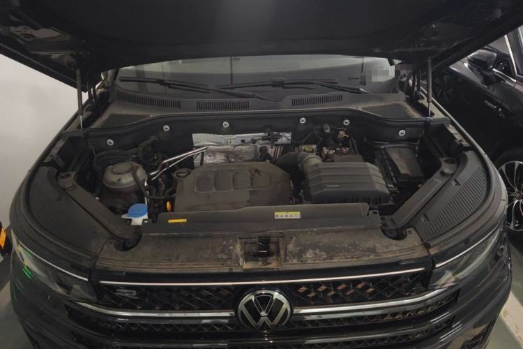 Used Volkswagen Tavendor 2023 380TSI Four-Wheel Drive R-Line Cruise Edition Engine Bay