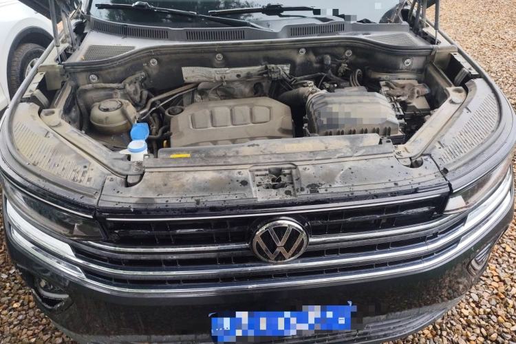 Used Volkswagen Tavendor 2023 330TSI Luxury Touring Edition Engine Bay