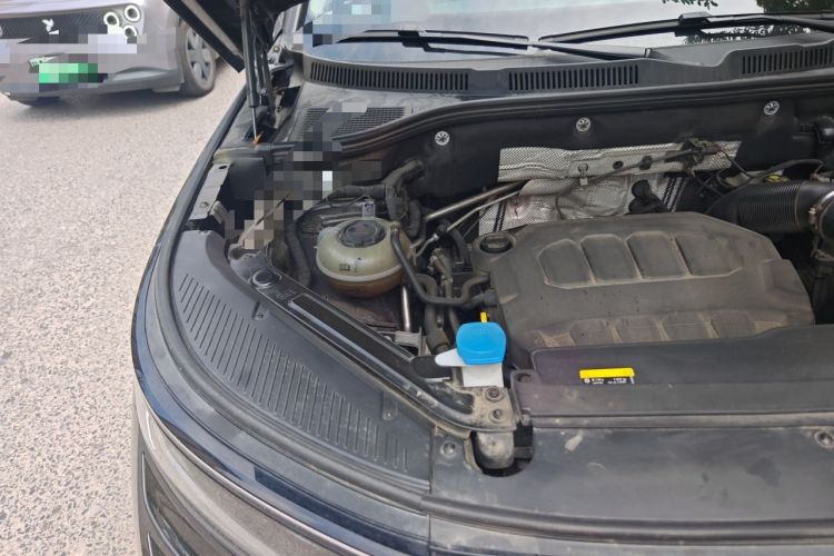 Used Volkswagen Tavendor 2023 380TSI Four-Wheel Drive R-Line Cruise Edition Engine Bay Right