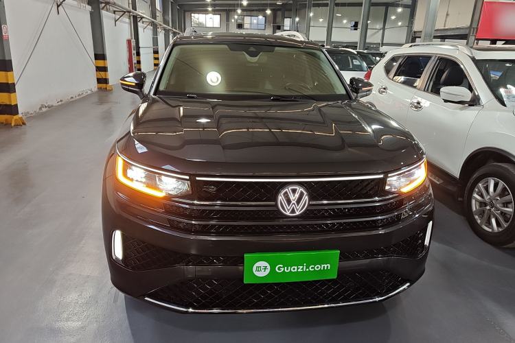 Used Volkswagen Tavendor 2023 380TSI Four-Wheel Drive R-Line Cruise Edition Front