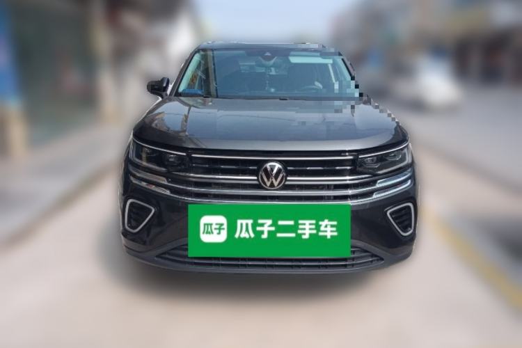 Used Volkswagen Tavendor 2023 330TSI Luxury Touring Edition Front