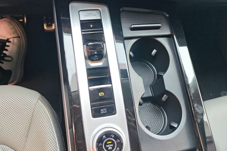 Used Volkswagen Tavendor 2023 380TSI Four-Wheel Drive R-Line Cruise Edition Gear Lever