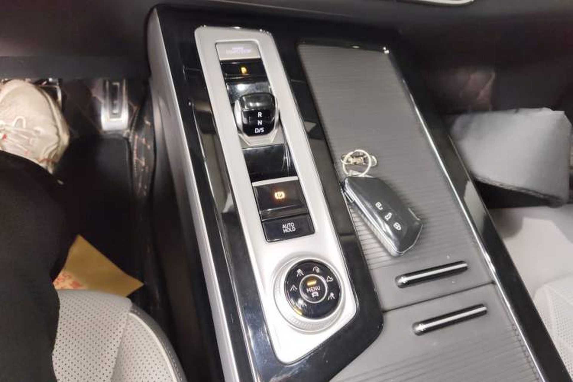 Used Volkswagen Tavendor 2023 380TSI Four-Wheel Drive R-Line Cruise Edition Gear Lever