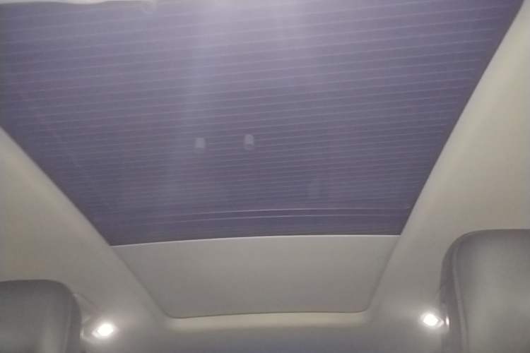 Used Volkswagen Tavendor 2023 330TSI Luxury Touring Edition Headliner