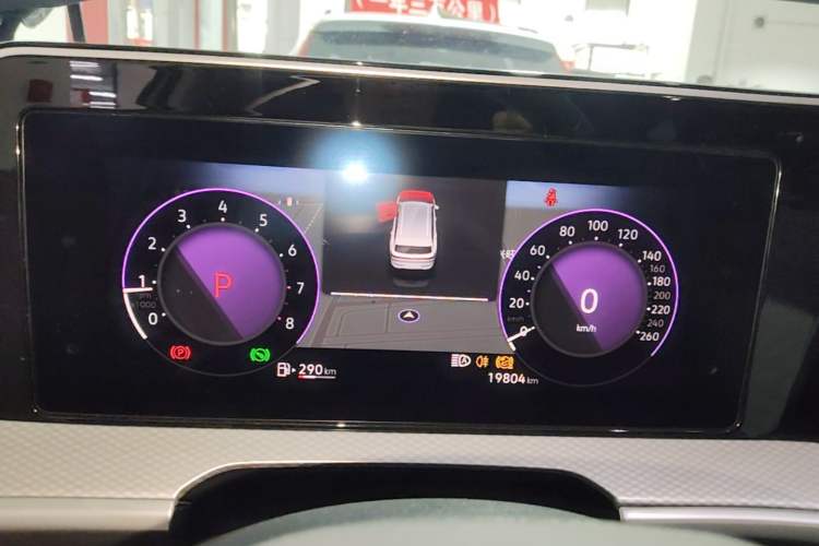 Used Volkswagen Tavendor 2023 330TSI Luxury Touring Edition Instrument Cluster