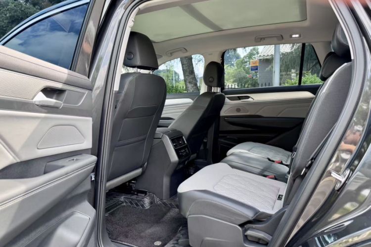 Used Volkswagen Tavendor 2023 380TSI Four-Wheel Drive R-Line Cruise Edition Interior 2