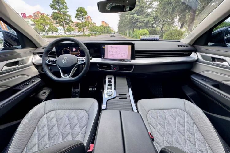 Used Volkswagen Tavendor 2023 380TSI Four-Wheel Drive R-Line Cruise Edition Interior 3