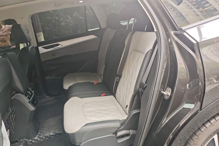 Used Volkswagen Tavendor 2023 380TSI Four-Wheel Drive R-Line Cruise Edition Interior 4