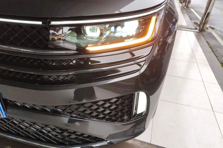 Used Volkswagen Tavendor 2023 380TSI Four-Wheel Drive R-Line Cruise Edition Left Front Headlight