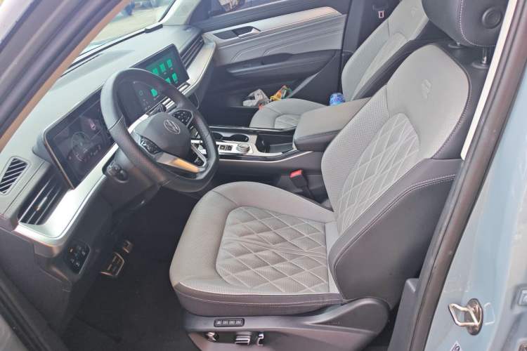 Used Volkswagen Tavendor 2023 380TSI Four-Wheel Drive R-Line Cruise Edition Left Front Seat
